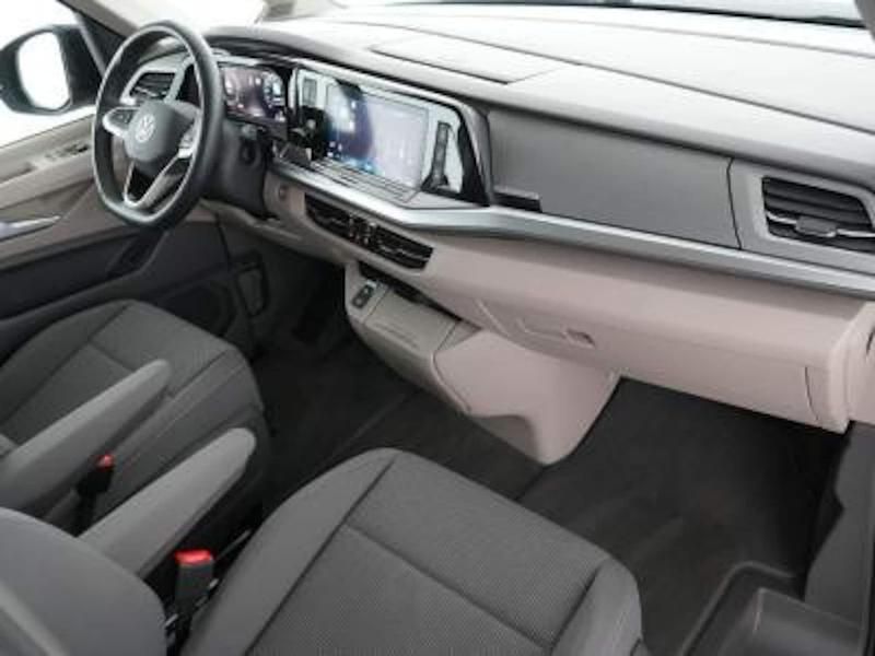 Gebraucht VW Multivan Life 150 PS (110 kW) 2024 Schwarz Van