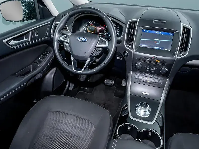 Używany Ford Galaxy 190 KM (139 kW) 2022 Szary Minivan