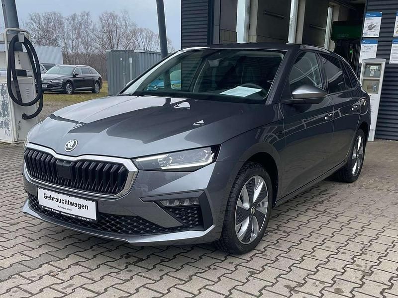 Graphite grau Neu 2025 Skoda Scala First Edition Kleinwagen | 25.990 € (Etwas zu teuer) - Bild 1/4