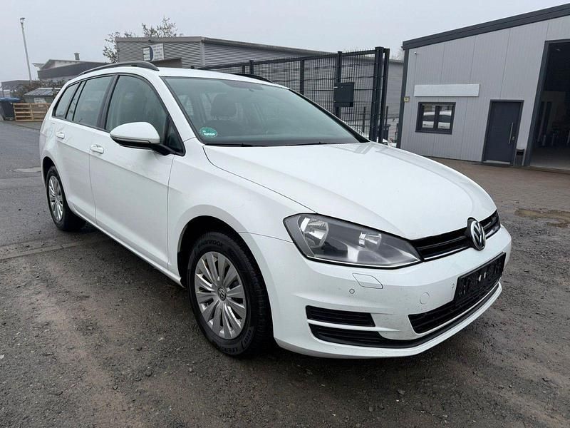 Weiß Gebraucht 2016 VW Golf VII Kombi | 7.800 € (Guter Preis) - Bild 1/2