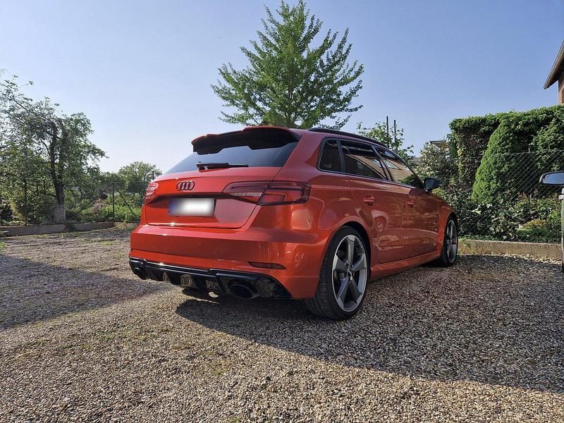 Gebraucht Audi RS3 400 PS (294 kW) 2018 Rot Limousine