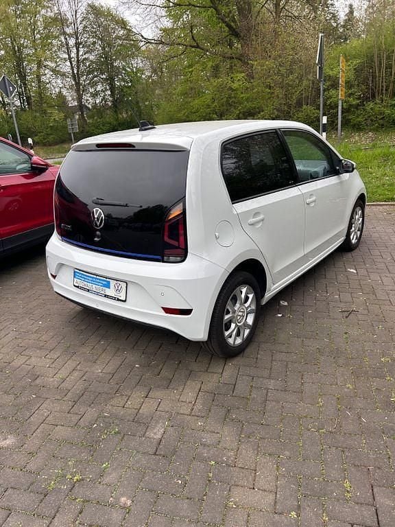 Usata VW e-up! Active 61 kW (83 CV) 2021 Bianco Utilitaria