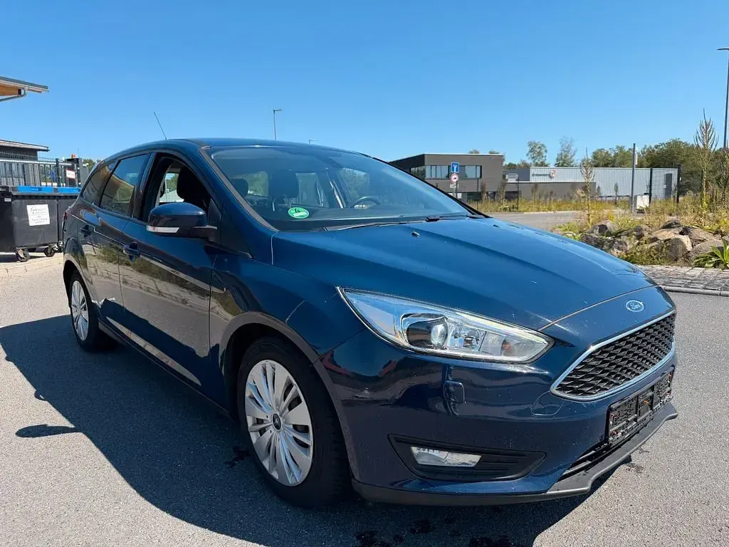 Gebraucht Ford Focus Business Edition 120 PS (88 kW) 2017 Blau Limousine