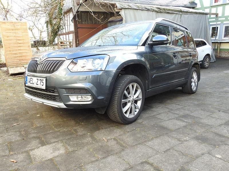 Gebraucht Skoda Yeti 150 PS (110 kW) 2015 Grau SUV