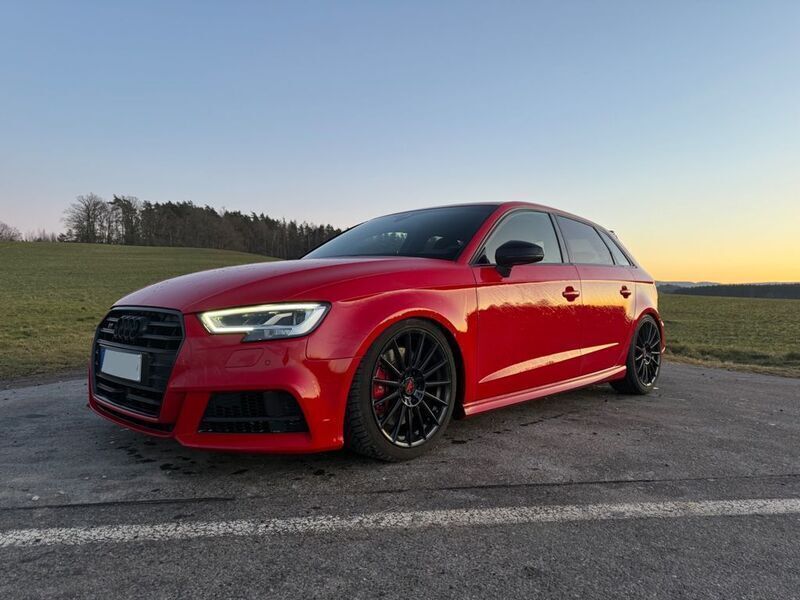 Rot Gebraucht 2019 Audi S3 Sport Limousine | 30.000 € (Fairer Preis) - Bild 1/4