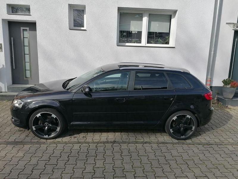 Gebraucht Audi A3 Ambition 125 PS (91 kW) 2010 Schwarz Kleinwagen