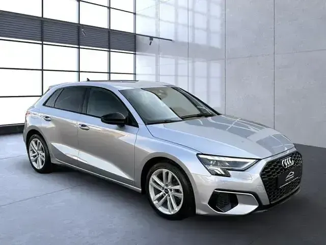 Gebraucht Audi A3 Advanced 116 PS (85 kW) 2022 Silber Limousine