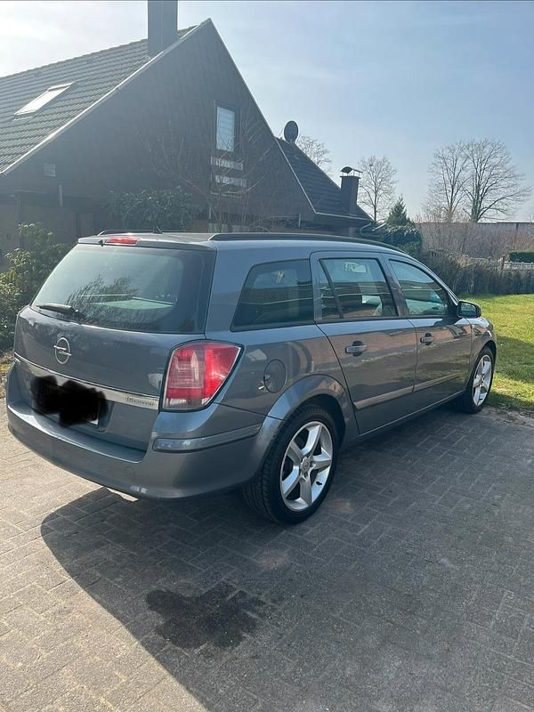 Gebraucht Opel Astra 105 PS (77 kW) 2005 Grau Kombi