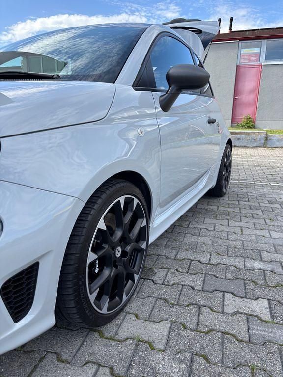 Grau Gebraucht 2021 Abarth 595 Competizione Kleinwagen | 22.000 € (Guter Preis) - Bild 1/4