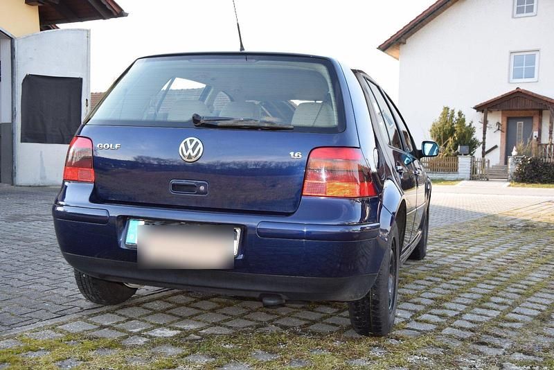 Gebraucht VW Golf III 100 PS (73 kW) 1999 Blau Limousine