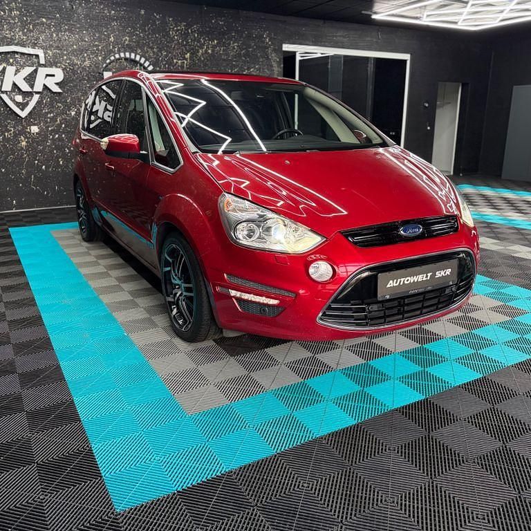 Gebraucht Ford S-MAX Titanium 239 PS (175 kW) 2013 Rot Van / Kleinbus