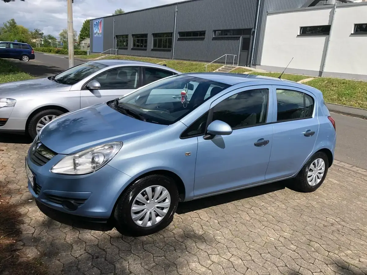 Gebraucht Opel Corsa 80 PS (58 kW) 2009 Blau Kleinwagen
