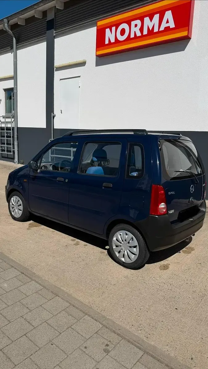 Second-hand Opel Agila 58 CP (42 kW) 2001 Albastru Monovolum
