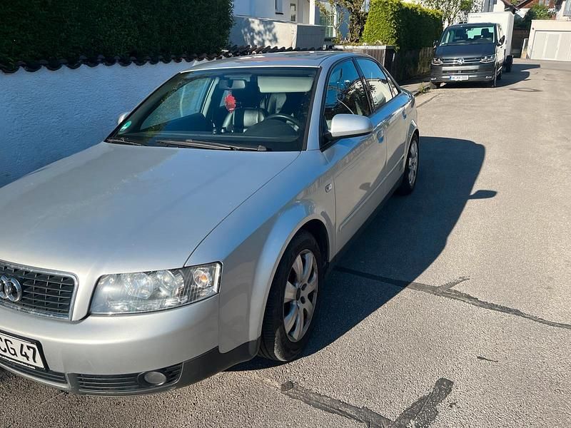 Gebraucht 2002 Audi A4 Limousine | 2.000 € (Fairer Preis) - Bild 1/4