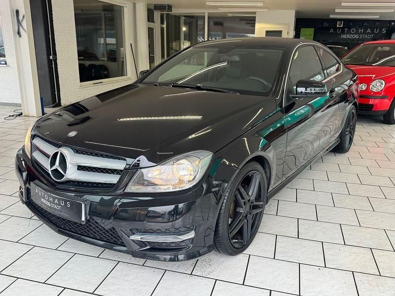 Gebraucht Mercedes 220 AMG line 170 PS (125 kW) 2013 Schwarz Coupé