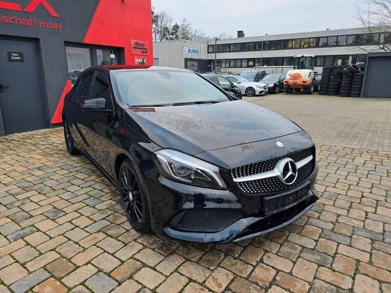 Gebraucht Mercedes A200 AMG line 136 PS (100 kW) 2016 Schwarz Limousine