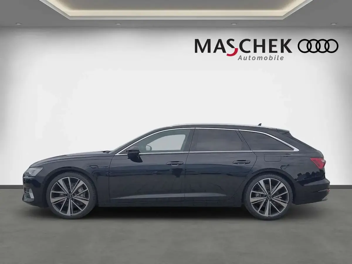Gebraucht Audi A6 Advanced Plus 299 PS (219 kW) 2025 Mythosschwarz metallic Kombi