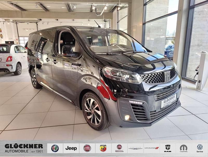 Schwarz / schwarz Gebraucht 2022 Fiat E-Ulysse Lounge Van / Kleinbus | 39.990 € (Superpreis) - Bild 1/4