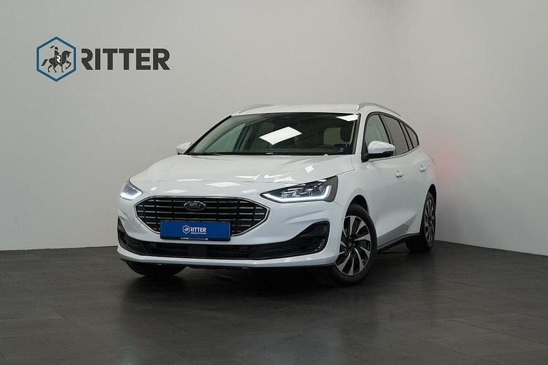 Weiß Gebraucht 2024 Ford Focus Titanium Kombi | 20.490 € (Superpreis) - Bild 1/4
