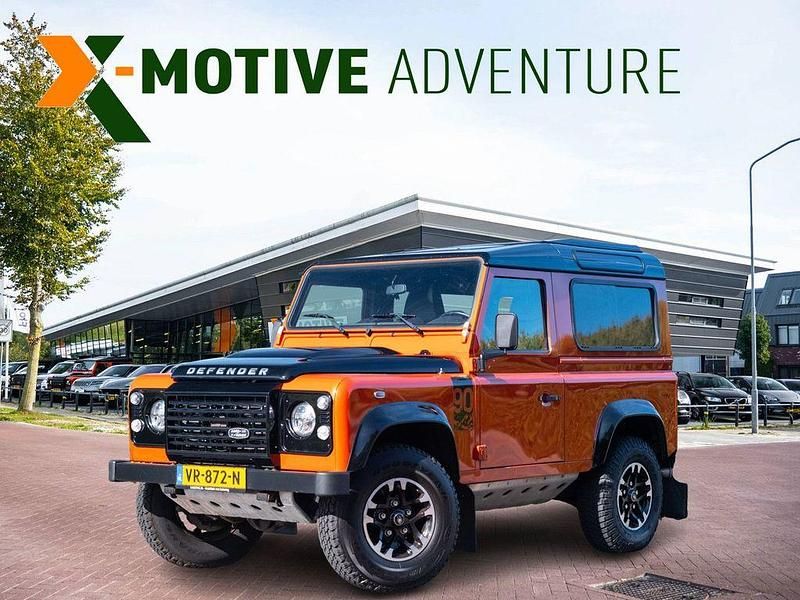 Orange Gebraucht 2015 Land Rover Defender Adventure Kombi | 60.379 € (Superpreis) - Bild 1/4
