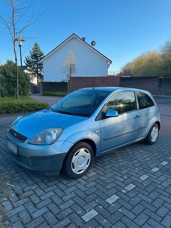 Gebraucht Ford Fiesta 80 PS (58 kW) 2006 Blau Kleinwagen
