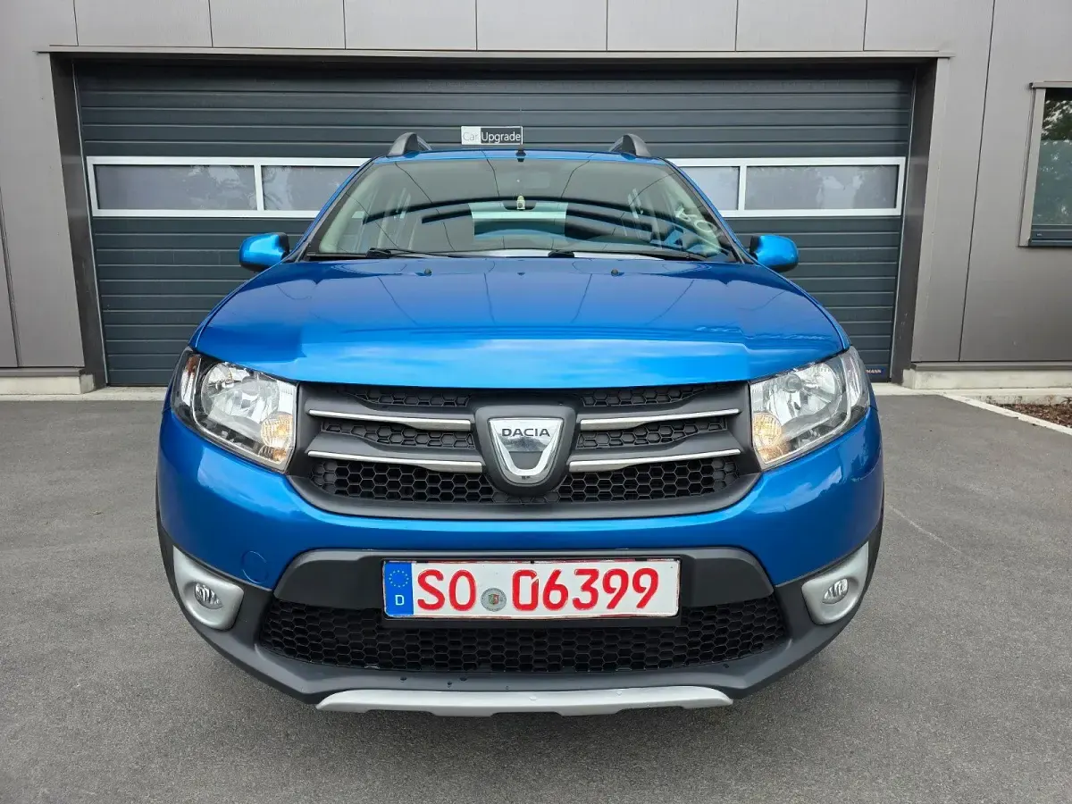 Gebraucht Dacia Sandero Prestige 90 PS (66 kW) 2014 Blau Kleinwagen