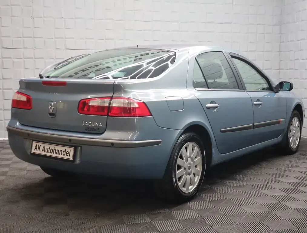 Gebraucht Renault Laguna II Privilege 120 PS (88 kW) 2005 Blau Limousine