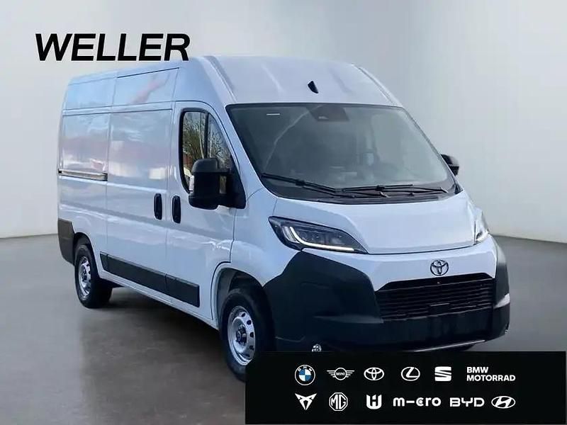Neu Toyota Proace 140 PS (102 kW) 2025 Ice white (weiss) Van / Kleinbus