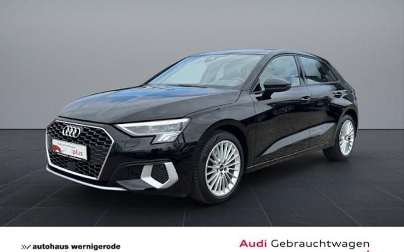 Schwarz Gebraucht 2021 Audi A3 Sportback Advanced Plus Limousine | 24.440 € (Fairer Preis) - Bild 1/4