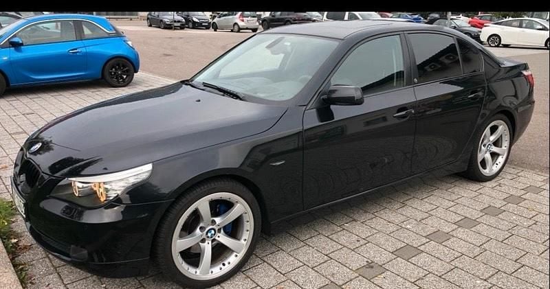 Gebraucht BMW 523 192 PS (141 kW) 2007 Schwarz Limousine