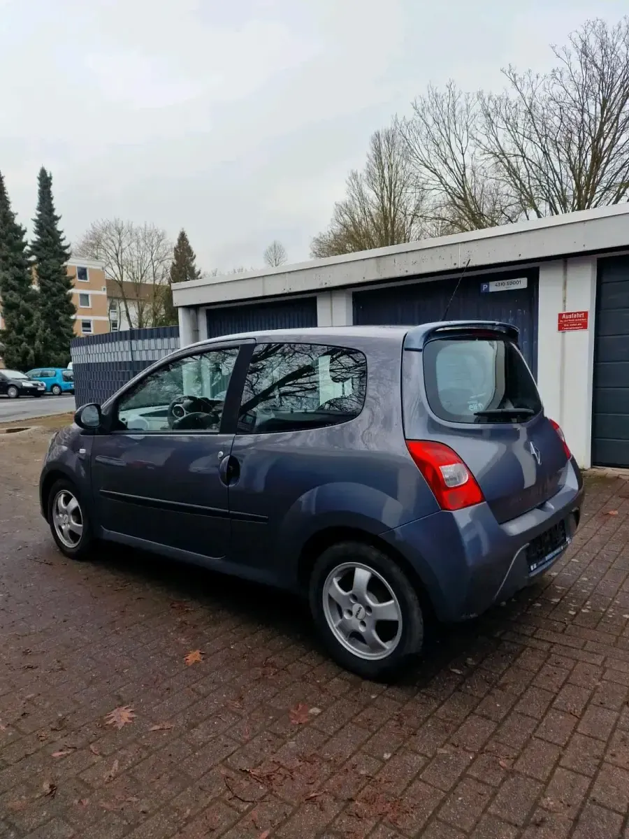 Gebraucht Renault Twingo 75 PS (55 kW) 2008 Blau Kleinwagen