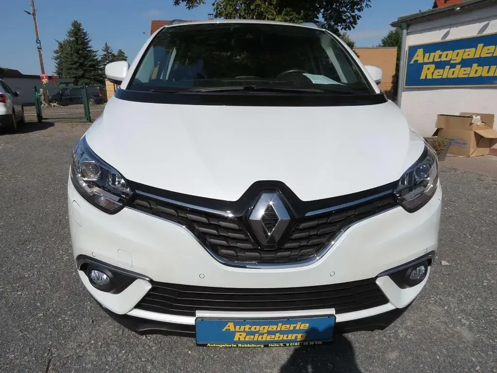 Gebraucht Renault Scénic IV Intens 132 PS (97 kW) 2018 Weiss "nacre" Van / Kleinbus