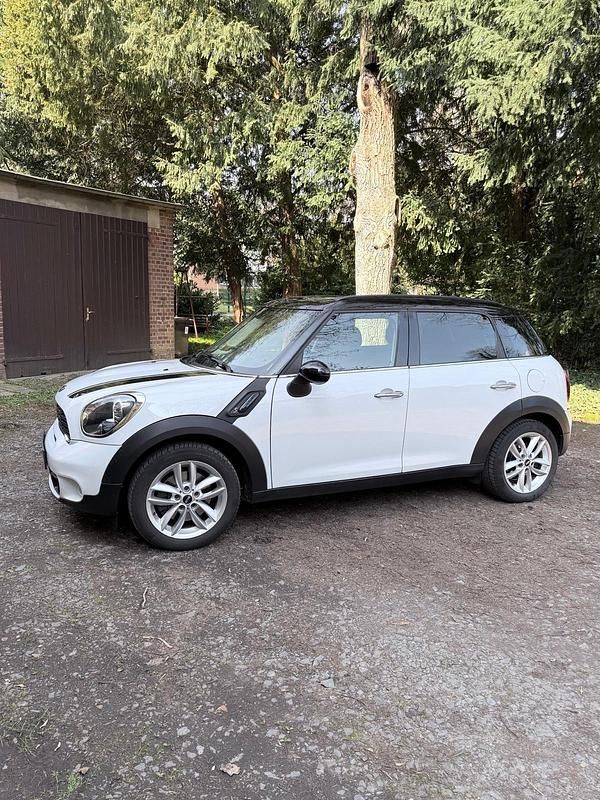 Second-hand Mini Coupé 184 CP (135 kW) 2013 Alb Coupe