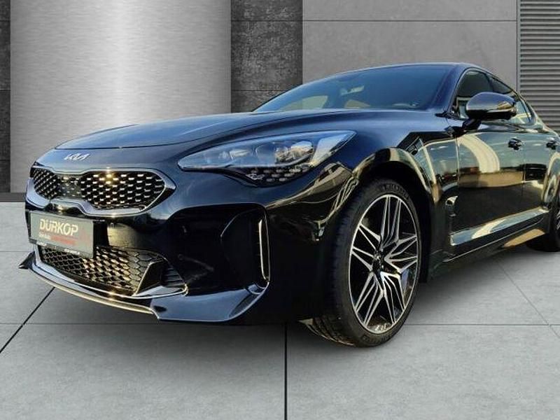 Gebraucht Kia Stinger GT 366 PS (269 kW) 2023 (abp) auroraschwarz met Kleinwagen