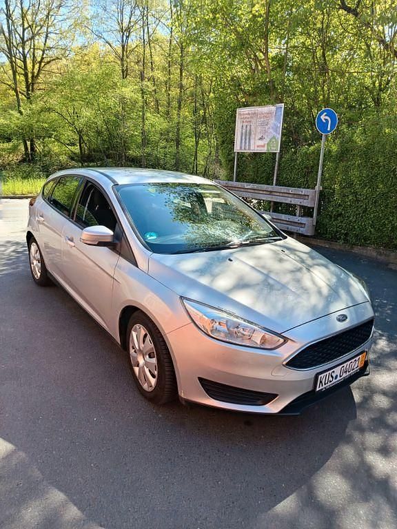 Usata Ford Focus 101 CV (74 kW) 2015 Argento Berlina