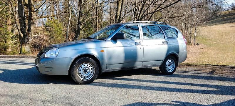 Second-hand Lada Priora 98 CP (72 kW) 2013 Maro Break