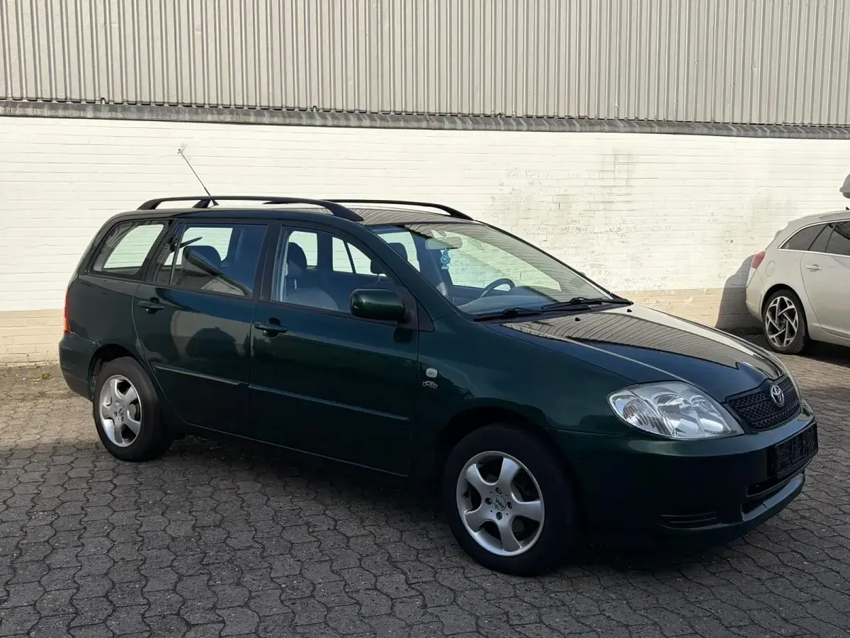 Gebraucht Toyota Corolla 90 PS (66 kW) 2002 Grün Kombi
