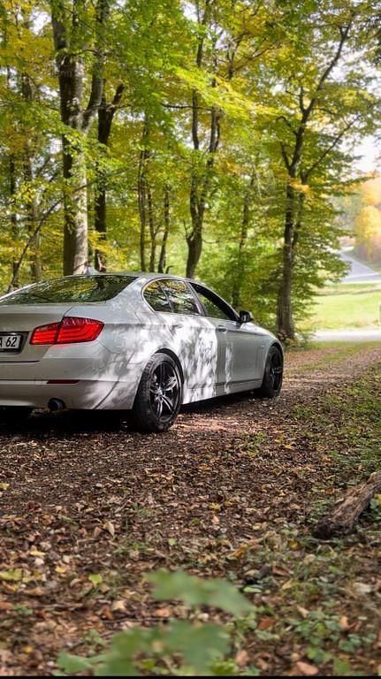 Silber Gebraucht 2012 BMW 535 Limousine | 15.400 € (Guter Preis) - Bild 1/4
