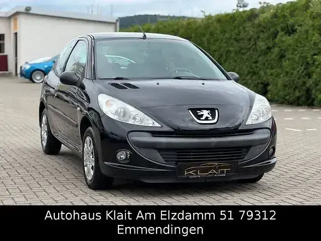 Gebraucht Peugeot 206+ 60 PS (44 kW) 2010 Schwarz Kleinwagen