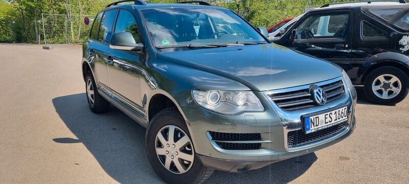 Grün Gebraucht 2007 VW Touareg R SUV | 5.499 € (Guter Preis) - Bild 1/4
