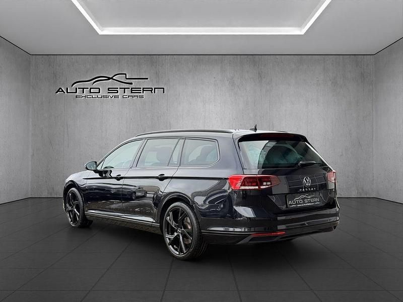 Gebraucht VW Passat 122 PS (89 kW) 2021 Schwarz Kombi