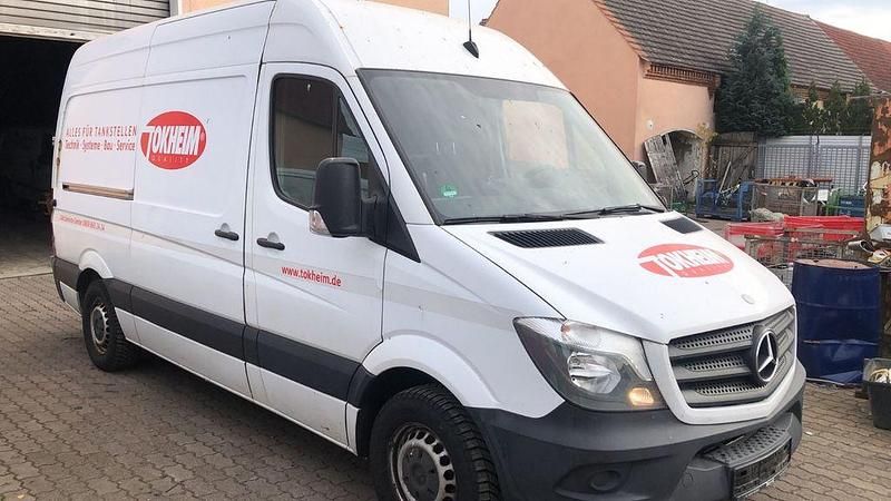 Weiß Gebraucht 2015 Mercedes Sprinter Van | 7.900 € (Fairer Preis) - Bild 1/4