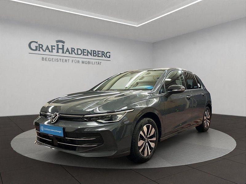 Grau Gebraucht 2024 VW Golf VIII Goal Limousine | 29.460 € (Fairer Preis) - Bild 1/4