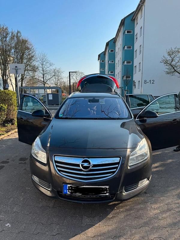Gebraucht Opel Insignia 160 PS (117 kW) 2013 Grau Kombi