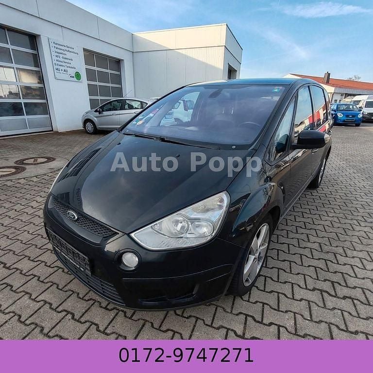 Gebraucht Ford S-MAX Titanium 140 PS (102 kW) 2008 Schwarz Van / Kleinbus