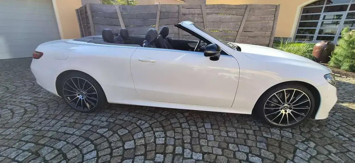 Gebraucht Mercedes E220 AMG line 194 PS (142 kW) 2020 Weiß Cabrio
