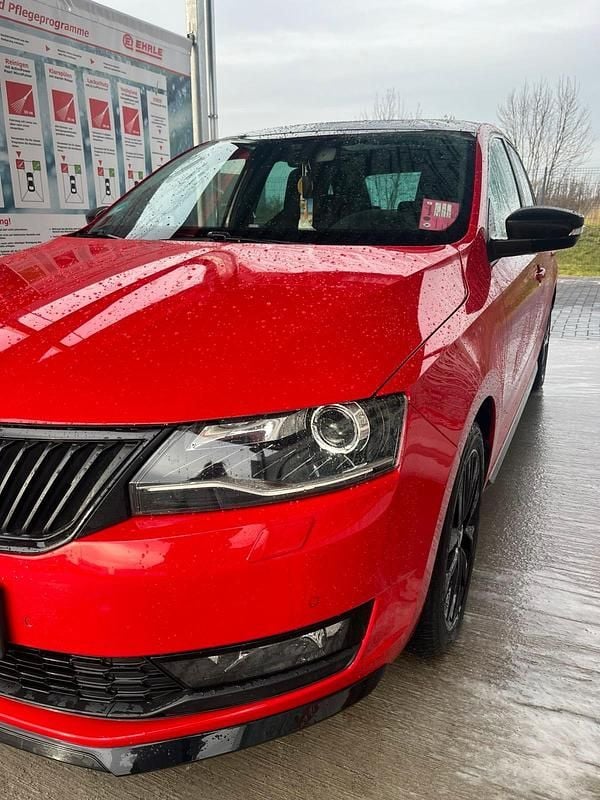 Gebraucht Skoda Rapid Monte Carlo 125 PS (91 kW) 2017 Rot Limousine