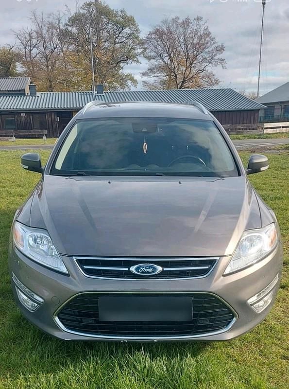Gebraucht Ford Mondeo 163 PS (119 kW) 2014 Andere farben Kombi