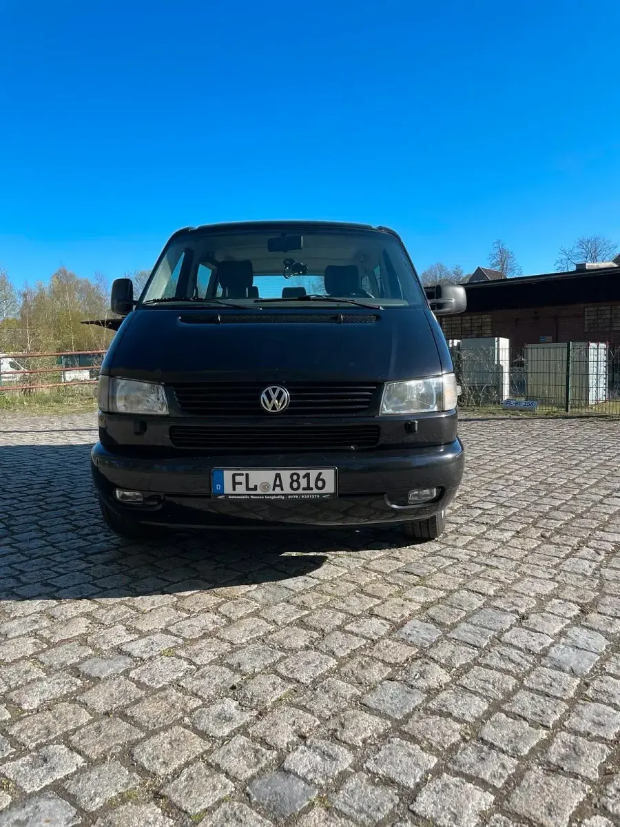 Gebraucht VW Multivan 102 PS (75 kW) 1998 Schwarz Van / Kleinbus