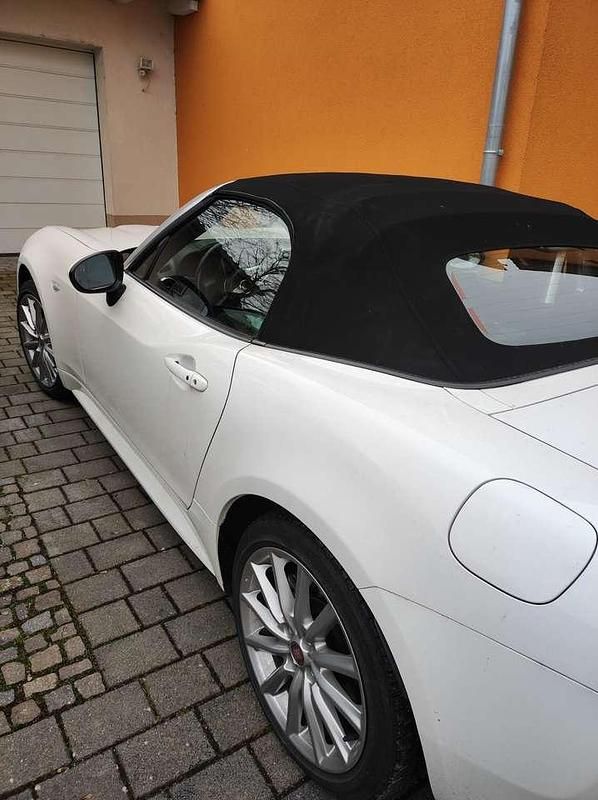 Gebraucht Fiat 124 Spider Lusso 140 PS (102 kW) 2017 Cabrio